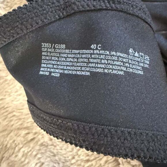 NWT Bali Women's Light Lift Side Shaping Underwire Bra 40C - Picture 3 of 5